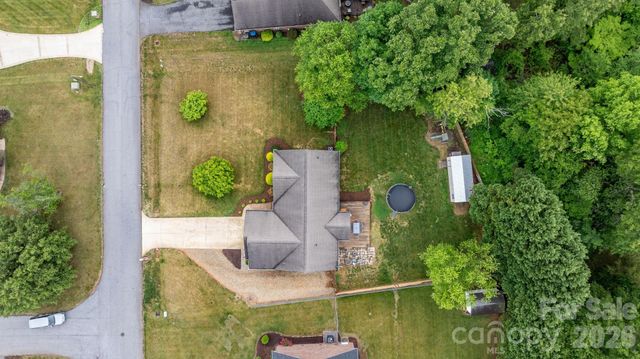 3534 47th Avenue Place NE, Hickory, NC 28601