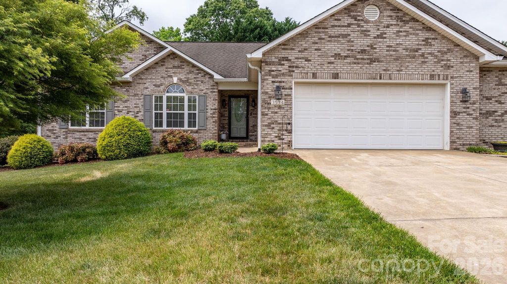 3534 47th Avenue Place NE, Hickory, NC 28601