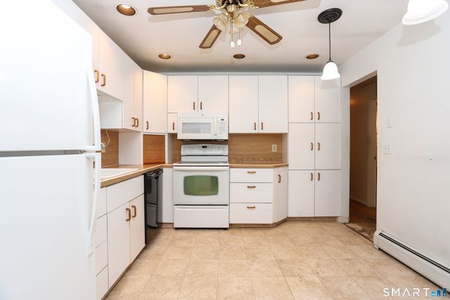 17 Riverford Road, Brookfield, CT 06804