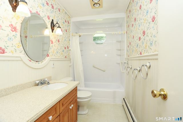 17 Riverford Road, Brookfield, CT 06804