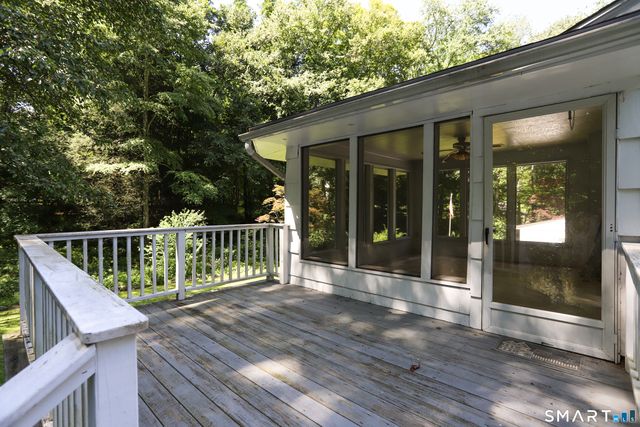 17 Riverford Road, Brookfield, CT 06804