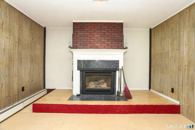 17 Riverford Road, Brookfield, CT 06804