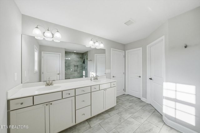 116 Deerberry Lane, Oak Ridge, TN 37830