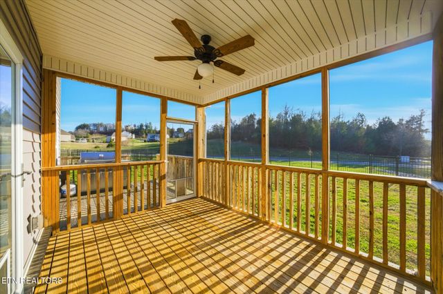 116 Deerberry Lane, Oak Ridge, TN 37830
