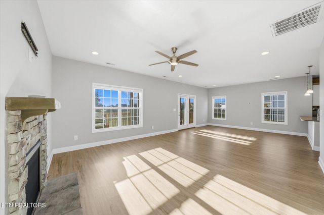 116 Deerberry Lane, Oak Ridge, TN 37830