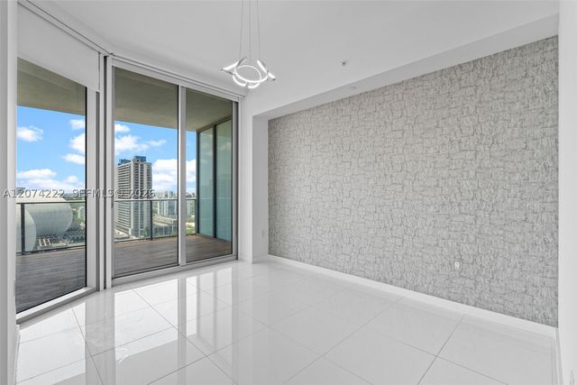 851 NE 1st Ave 1506, Miami, FL 33132