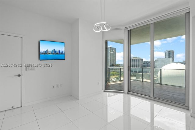 851 NE 1st Ave 1506, Miami, FL 33132