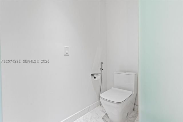 851 NE 1st Ave 1506, Miami, FL 33132