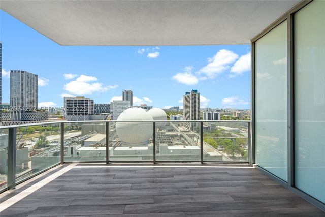 851 NE 1st Ave 1506, Miami, FL 33132