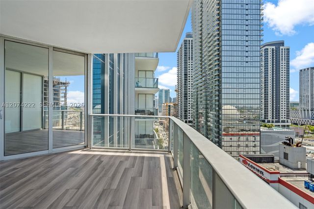 851 NE 1st Ave 1506, Miami, FL 33132