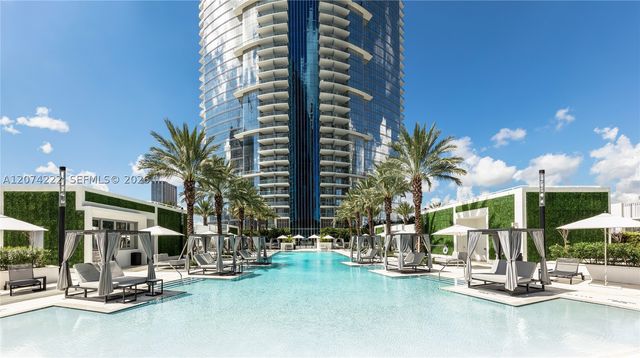 851 NE 1st Ave 1506, Miami, FL 33132