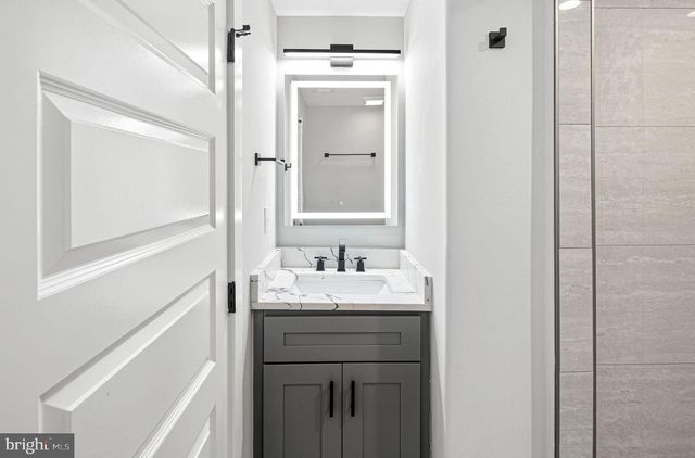 1135 E BERKS ST, Philadelphia, PA 19125