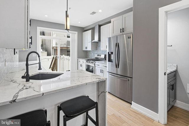 1135 E BERKS ST, Philadelphia, PA 19125