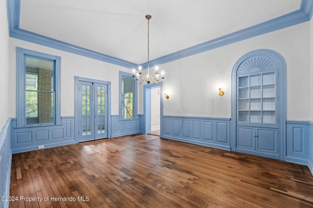 321 Brooksville Avenue, Brooksville, FL 34601