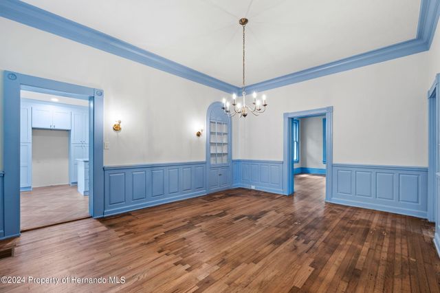 321 Brooksville Avenue, Brooksville, FL 34601