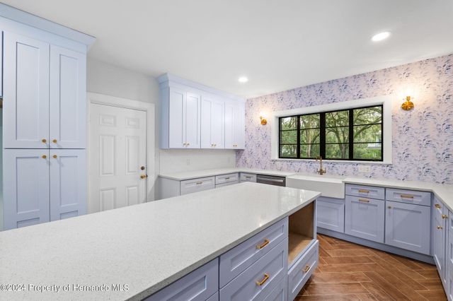 321 Brooksville Avenue, Brooksville, FL 34601