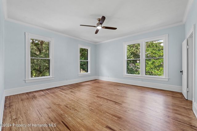 321 Brooksville Avenue, Brooksville, FL 34601