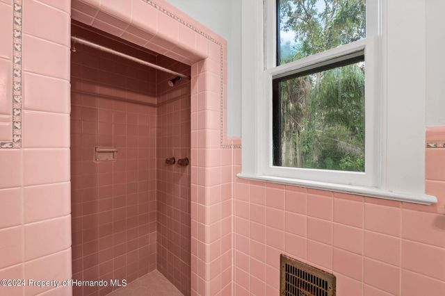 321 Brooksville Avenue, Brooksville, FL 34601