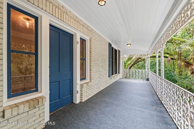 321 Brooksville Avenue, Brooksville, FL 34601