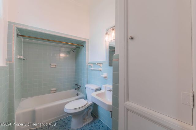 321 Brooksville Avenue, Brooksville, FL 34601