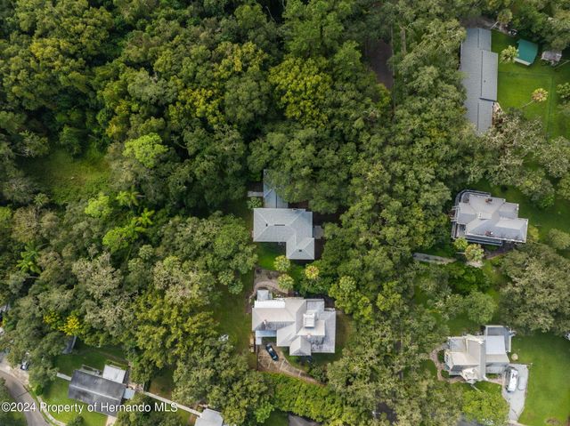 321 Brooksville Avenue, Brooksville, FL 34601