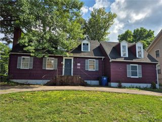 410 5 oaks Avenue, Dayton, OH 45405