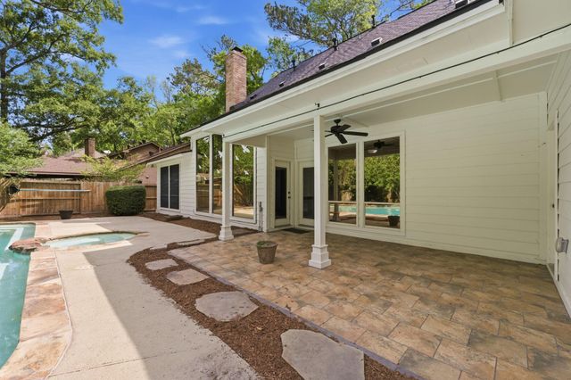 2907 Crystal Falls Drive, Houston, TX 77345