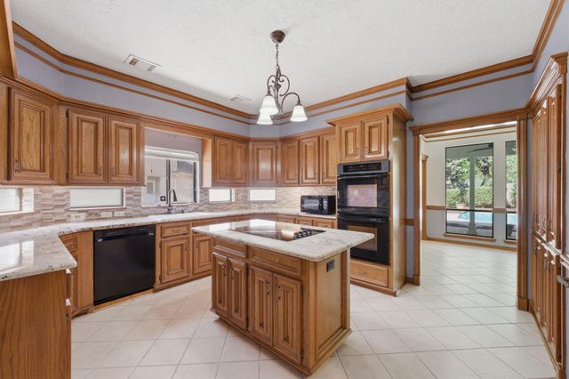 2907 Crystal Falls Drive, Houston, TX 77345