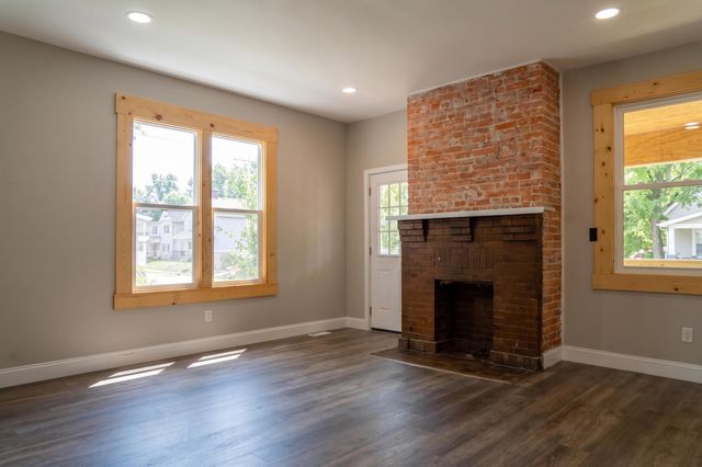 1052 Forest Avenue, Columbus, OH 43206