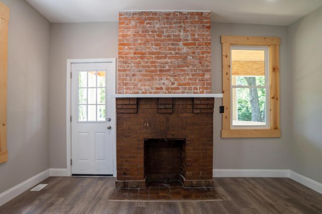 1052 Forest Avenue, Columbus, OH 43206