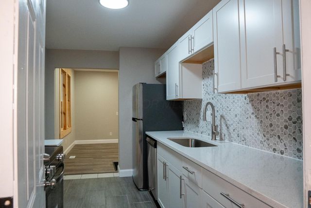 1052 Forest Avenue, Columbus, OH 43206
