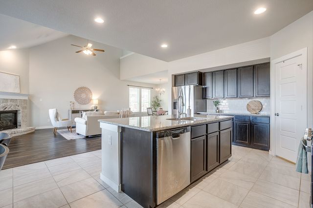 8329 Trickham Bend, Fort Worth, TX 76131