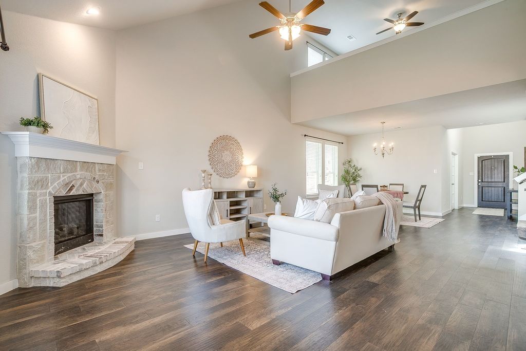 8329 Trickham Bend, Fort Worth, TX 76131