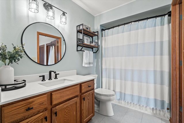 1103 Firethorn DRIVE, West Bend, WI 53090