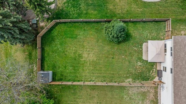 1103 Firethorn DRIVE, West Bend, WI 53090