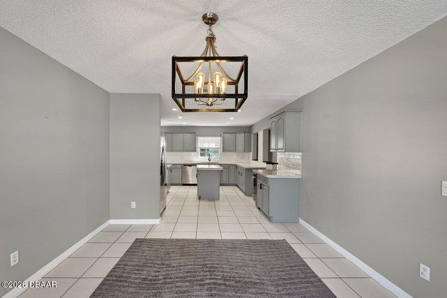 19 Woodglen Place, Palm Coast, FL 32164