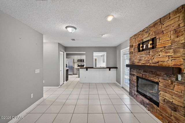 19 Woodglen Place, Palm Coast, FL 32164