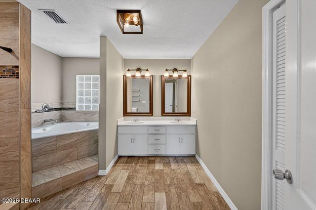 19 Woodglen Place, Palm Coast, FL 32164