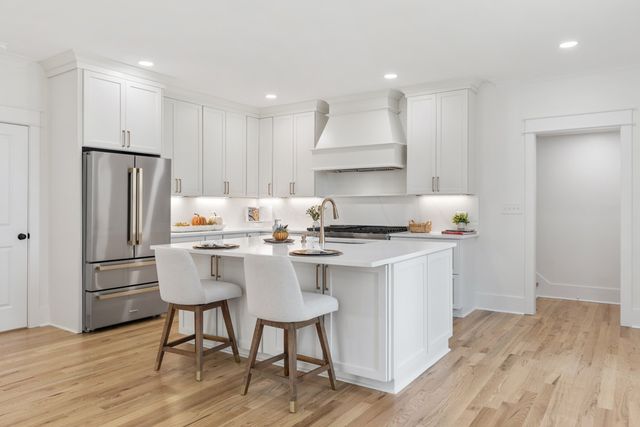 1210 Windsor Dr, Gallatin, TN 37066