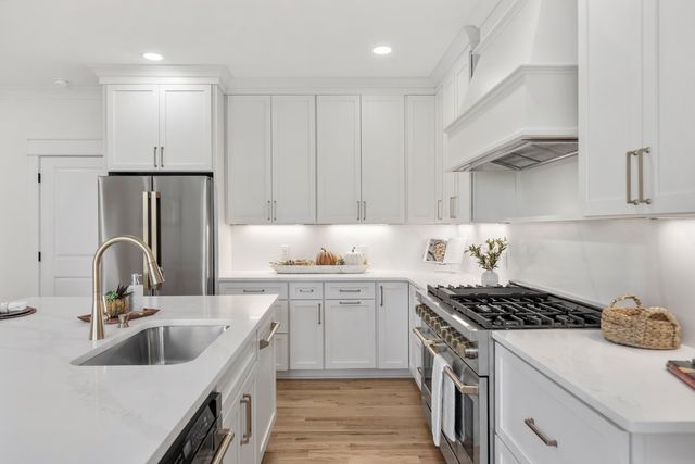 1210 Windsor Dr, Gallatin, TN 37066