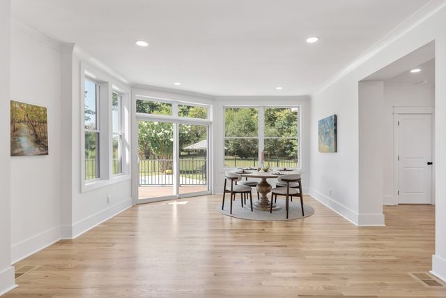 1210 Windsor Dr, Gallatin, TN 37066