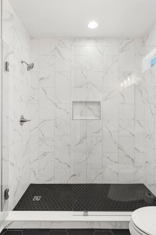 1210 Windsor Dr, Gallatin, TN 37066