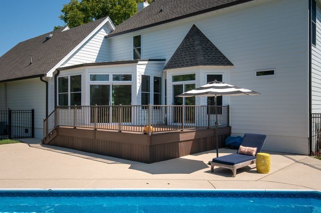 1210 Windsor Dr, Gallatin, TN 37066