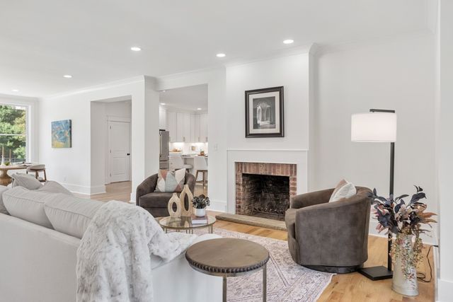 1210 Windsor Dr, Gallatin, TN 37066