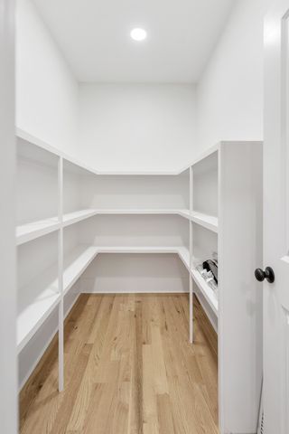 1210 Windsor Dr, Gallatin, TN 37066