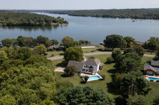 1210 Windsor Dr, Gallatin, TN 37066