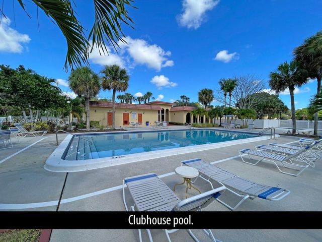 892 SW 9th Street Cir 4, Boca Raton, FL 33486