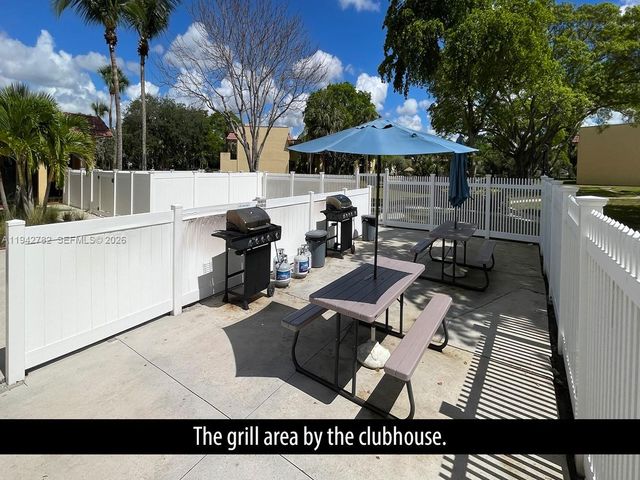 892 SW 9th Street Cir 4, Boca Raton, FL 33486