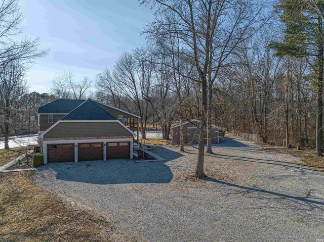 6240 Oak Hill Road, Evansville, IN 47711