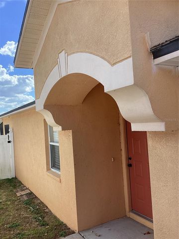 4324 COUNTRY HILLS BOULEVARD, Plant City, FL 33563